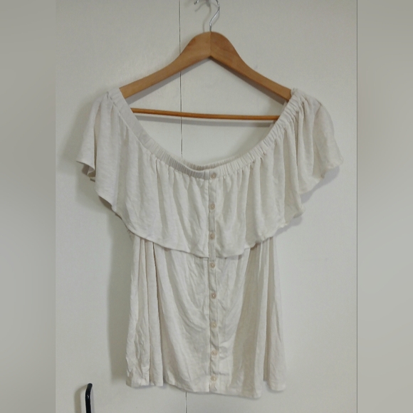 American Eagle Outfitters Tops - Amerucan Eagle Outfitters Soft & Sexy Off The Shoulder Top XL Cream White